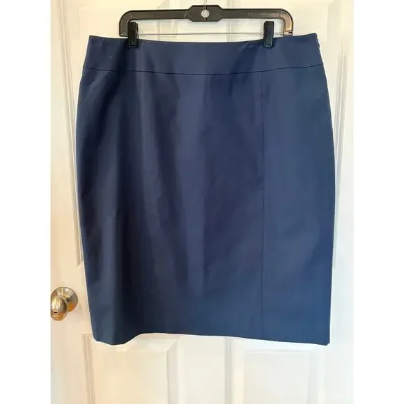 Lafayette 148 Navy Cotton Blend Skirt with Double Back Slit Size 16 - Picture 2 of 13